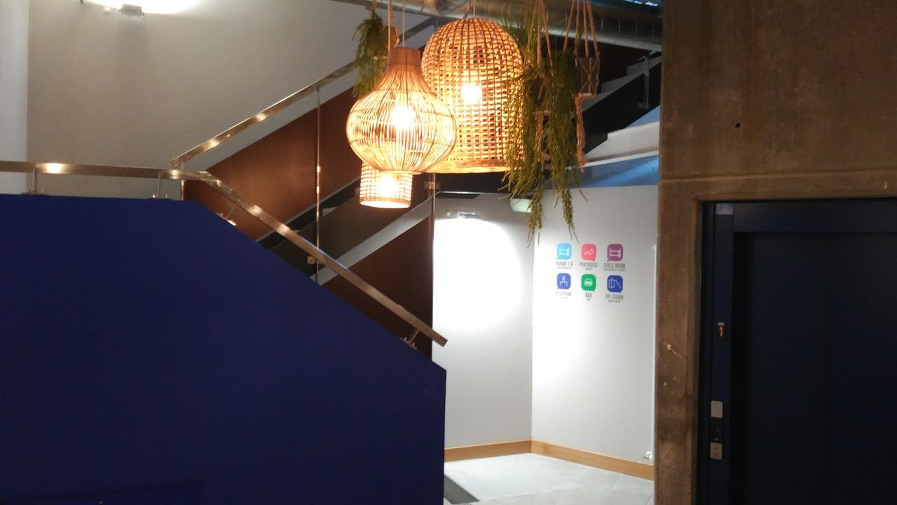 Egunon Bilbao Hostel מראה חיצוני תמונה
