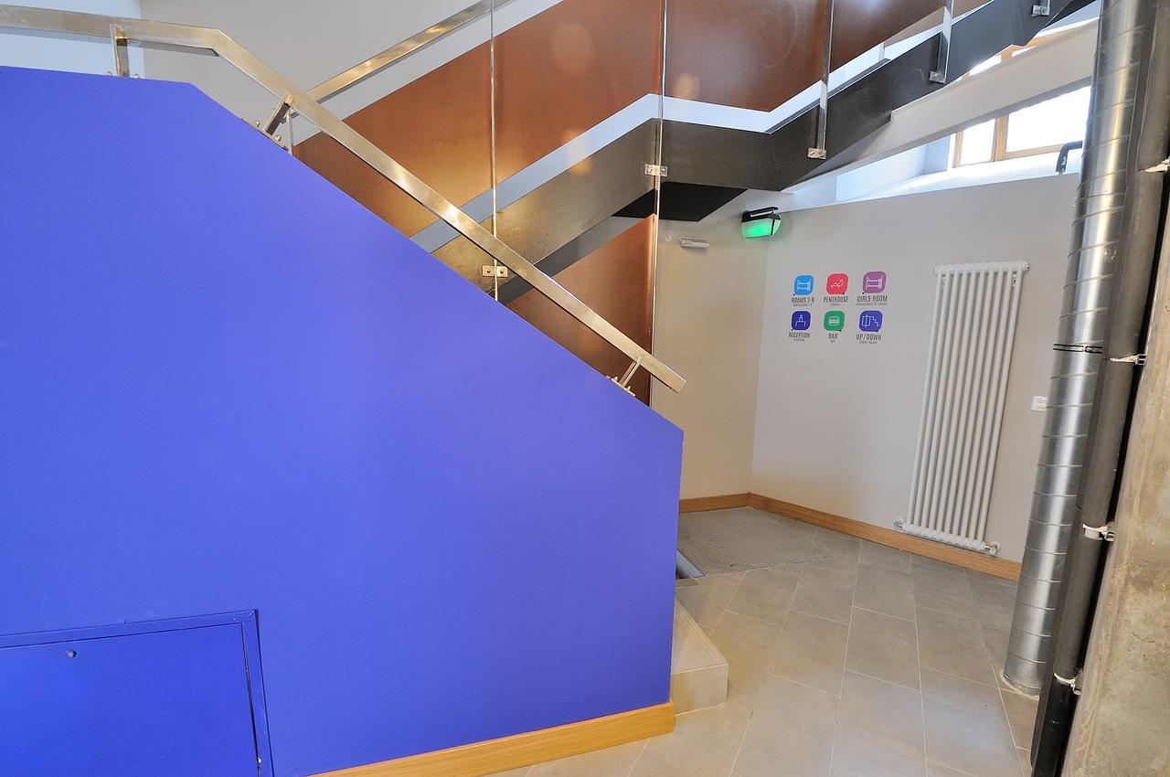 Egunon Bilbao Hostel מראה חיצוני תמונה