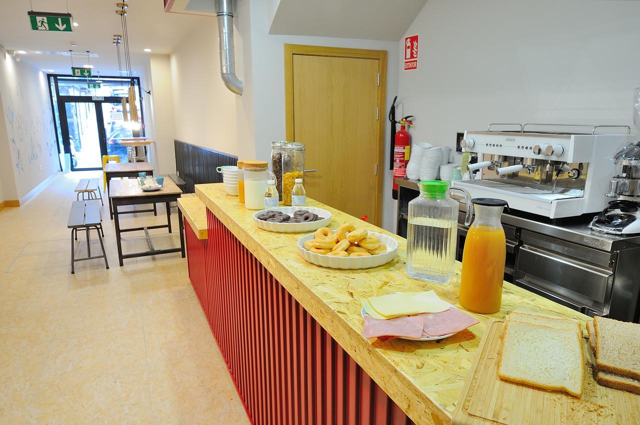 Egunon Bilbao Hostel מראה חיצוני תמונה