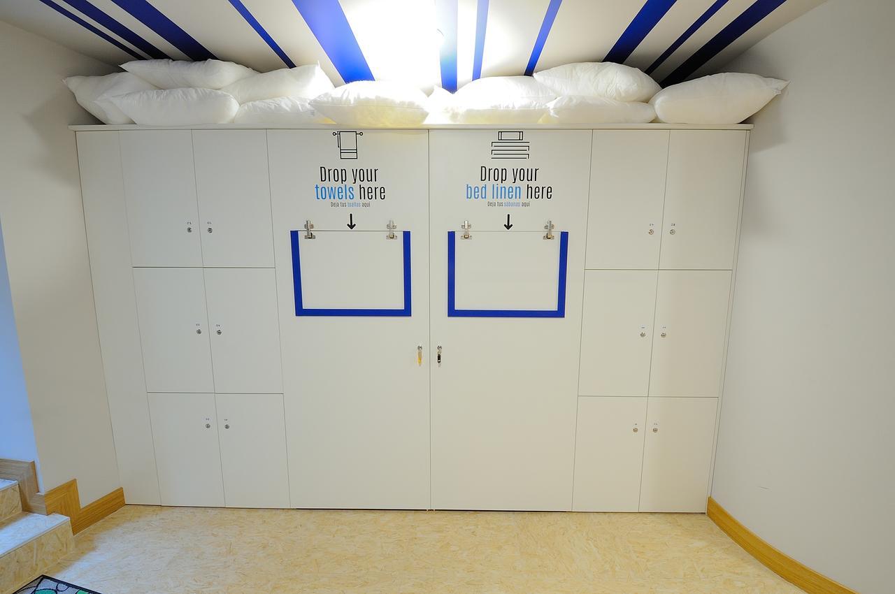 Egunon Bilbao Hostel מראה חיצוני תמונה