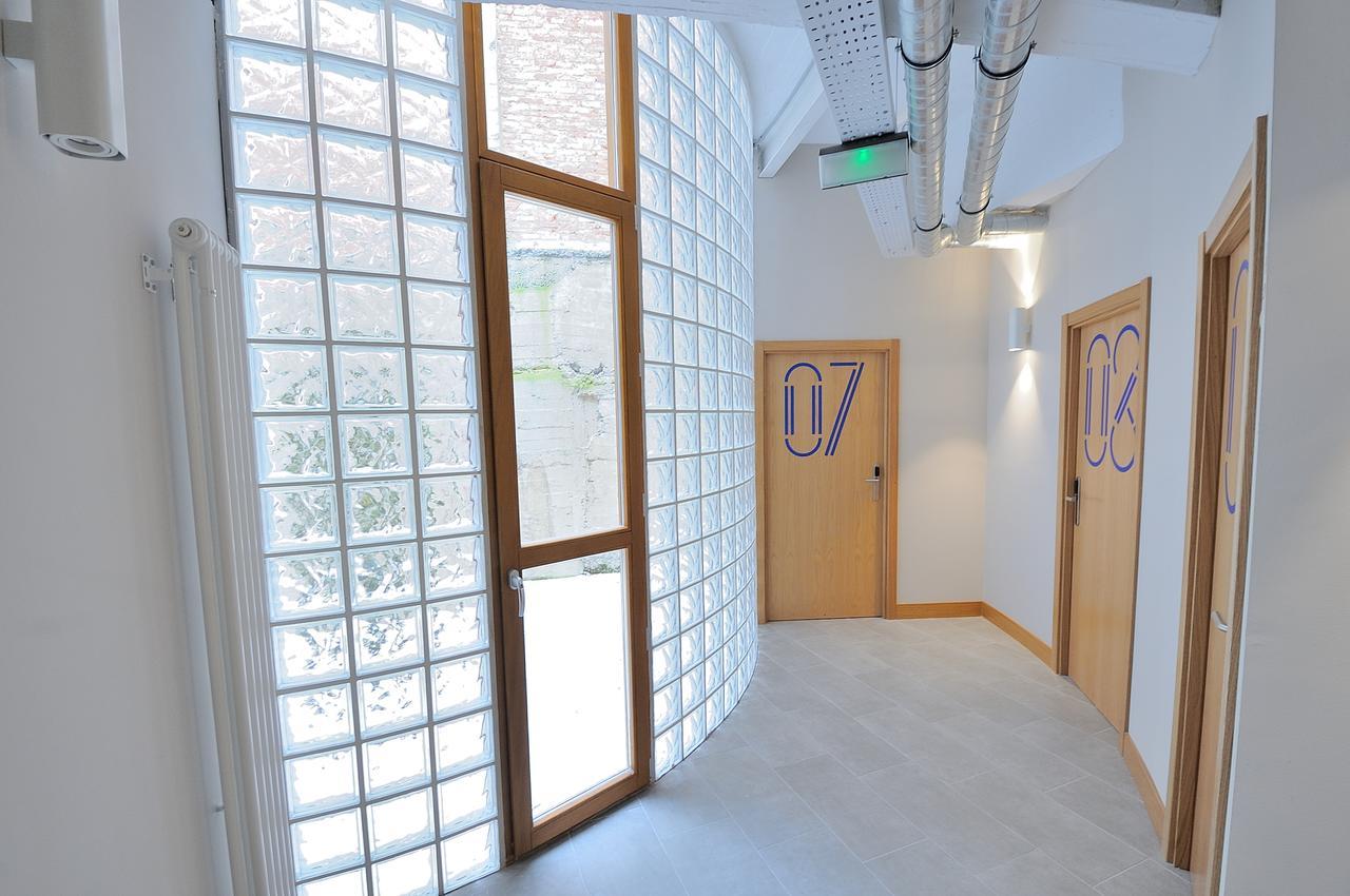 Egunon Bilbao Hostel מראה חיצוני תמונה