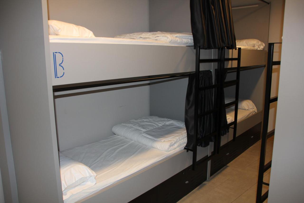 Egunon Bilbao Hostel מראה חיצוני תמונה